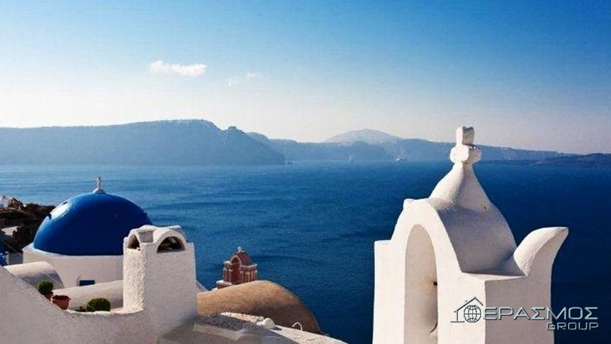 Longtail boats at Phi Phi